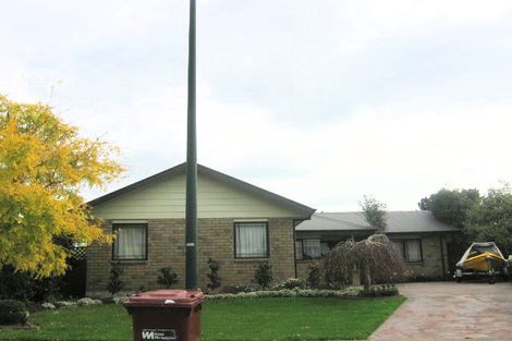 Photo of property in 11 Rothesay Place, Highbury, Palmerston North, 4412