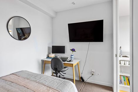 Photo of property in Frank Sargeson Apts, 302/80 Anzac Street, Takapuna, Auckland, 0622