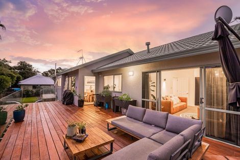 Photo of property in 153d Colwill Road, Massey, Auckland, 0614