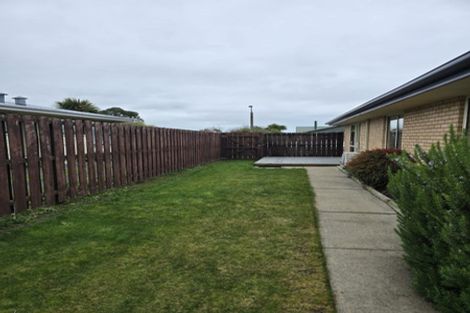 Photo of property in 6 Seadown Crescent, Amberley, 7410