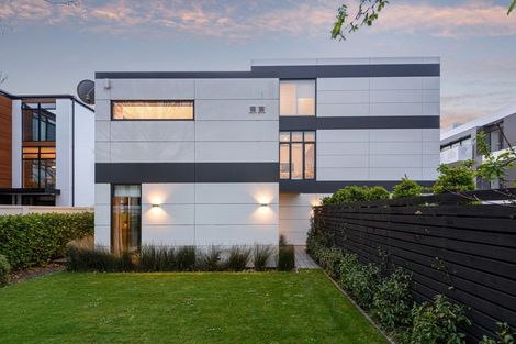 Photo of property in 26b Peterborough Street, Christchurch Central, Christchurch, 8013