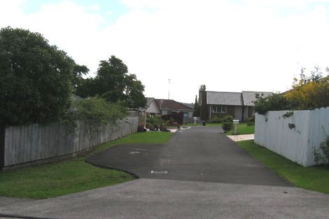 Photo of property in 88 Kingdale Road, Henderson, Auckland, 0610