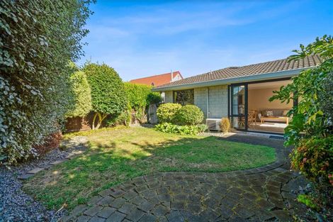 Photo of property in 14 Resolution Place, Bryndwr, Christchurch, 8053
