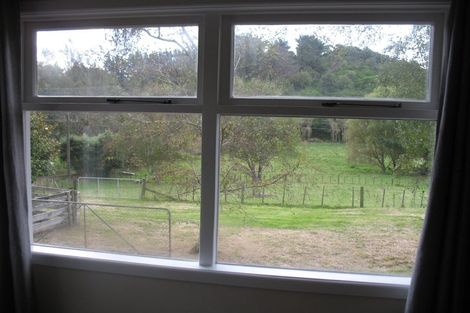 Photo of property in 28 Waterfall Road, Paraparaumu, 5032