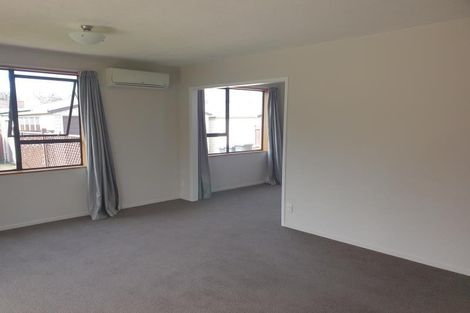 Photo of property in 8 Raymond Road, Bromley, Christchurch, 8062