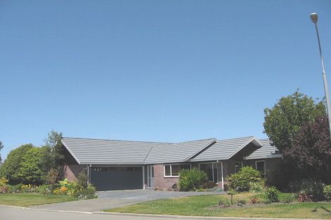 Photo of property in 33 Kirsten Place, Parklands, Christchurch, 8083