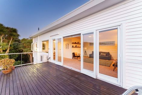 Photo of property in 93 Doon Street, Vauxhall, Dunedin, 9013