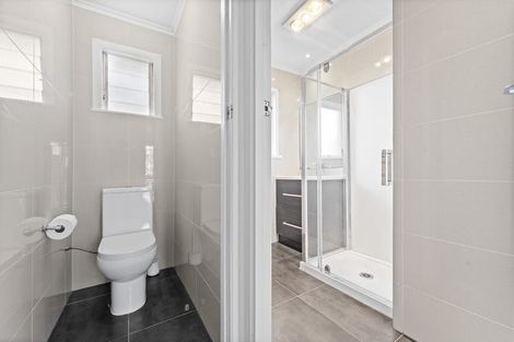 Photo of property in 2/10 Mahon Place, Papatoetoe, Auckland, 2025