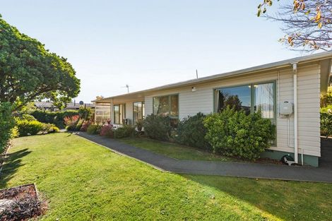 Photo of property in 48 Orrick Crescent, Avondale, Christchurch, 8061