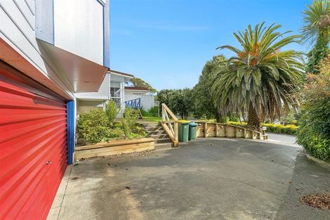 Photo of property in 27 Hicks Close, Whitby, Porirua, 5024
