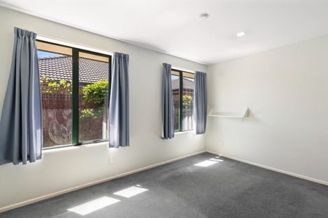 Photo of property in 6 Tulip Lane, Spreydon, Christchurch, 8024
