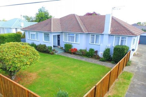 Photo of property in 25 George Street, Levin, 5510