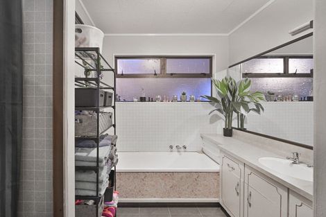 Photo of property in 1/1017 Tomoana Road, Mahora, Hastings, 4120