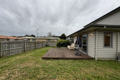 Photo of property in 37 Clover Drive, Henderson, Auckland, 0610