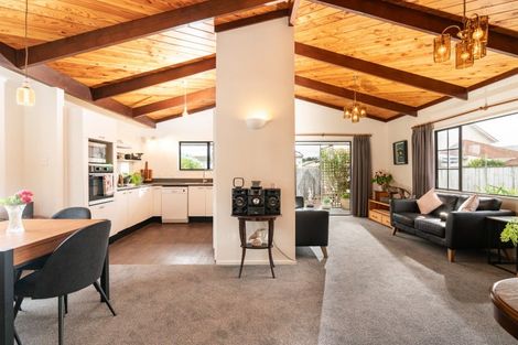 Photo of property in 14 Aparima Avenue, Miramar, Wellington, 6022