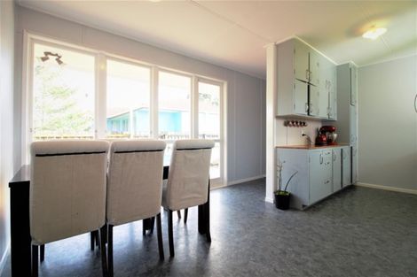 Photo of property in 16 Matai Street, Waiuku, 2123