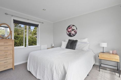 Photo of property in 8 Konini Road, Titirangi, Auckland, 0604