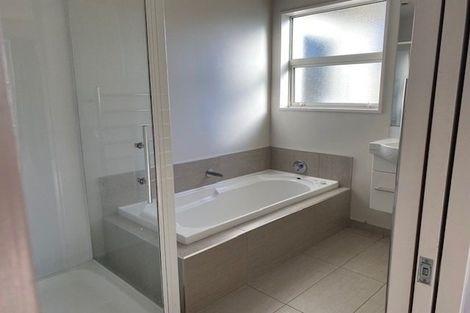 Photo of property in 28 Hakatere Road, Pegasus, 7612