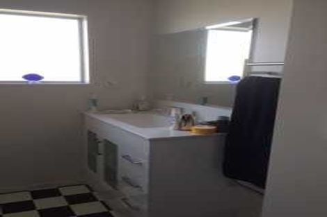 Photo of property in 2/28 Taramea Place, Addington, Christchurch, 8024