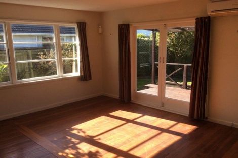 Photo of property in 11 Dunedin Street, Redwood, Christchurch, 8051