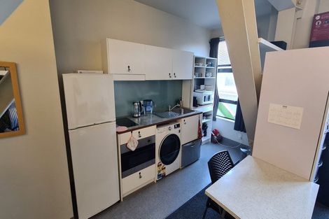 Photo of property in Urbane Apartments, 10/29 Webb Street, Mount Cook, Wellington, 6011