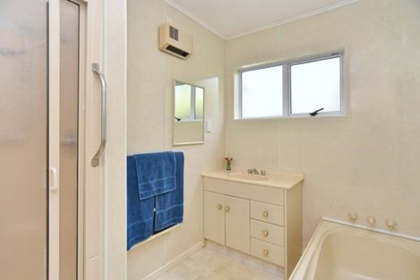 Photo of property in 9 Phoenix Lane, Northcote, Christchurch, 8052