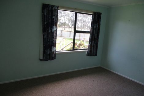 Photo of property in 312 Arapaepae Road South, Levin, 5571
