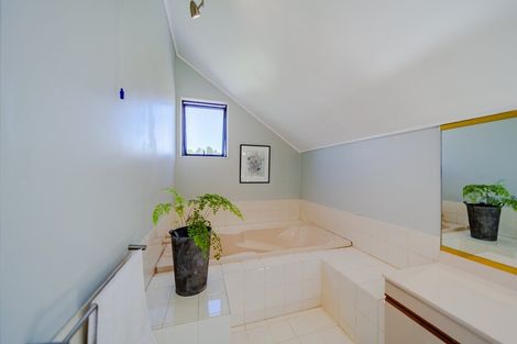 Photo of property in 173 Porangahau Road, Waipukurau, 4200