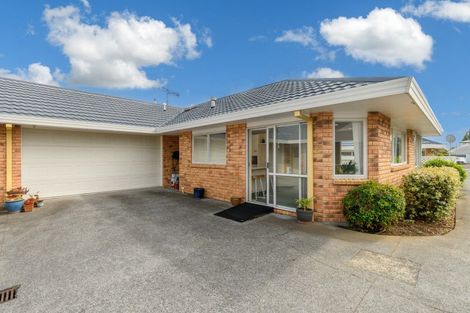 Photo of property in 482b Devonport Road, Tauranga South, Tauranga, 3112