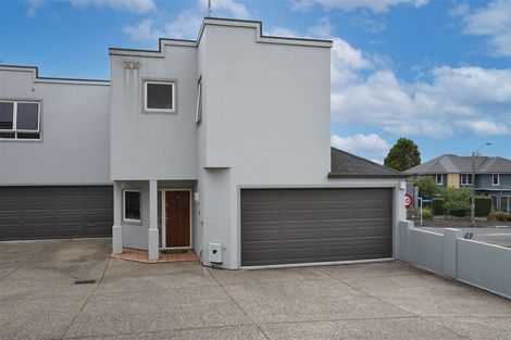Photo of property in 112u4 Clarence Street, Hamilton Lake, Hamilton, 3204