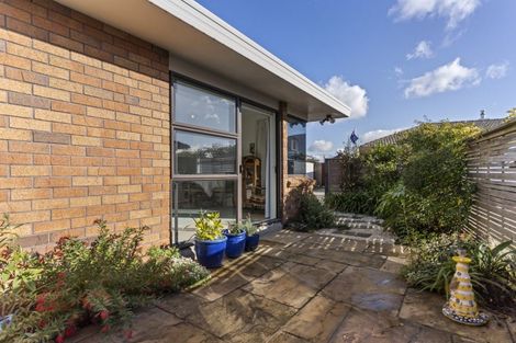 Photo of property in 2/10 Terrace Avenue, Mount Maunganui, 3116