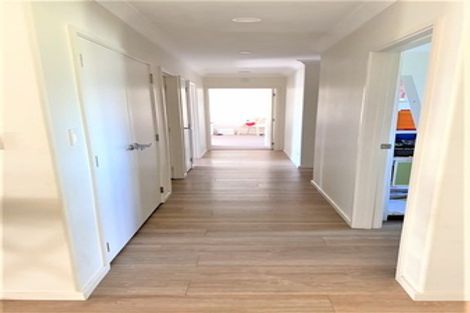 Photo of property in 27 Hebe Crescent, Papamoa Beach, Papamoa, 3118