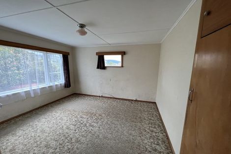 Photo of property in 243 Mcleavey Road, Ohau, Levin, 5570