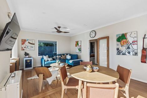 Photo of property in 44 Victoria Road, New Plymouth, 4310