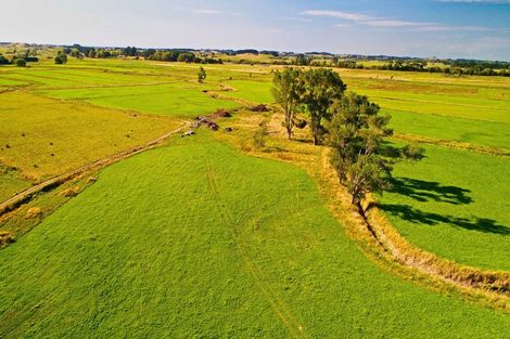 Photo of property in 134 Waikawa Beach Road, Manakau, Levin, 5573