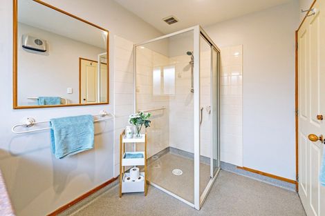 Photo of property in 2/30 Seymour Street, Hornby, Christchurch, 8042