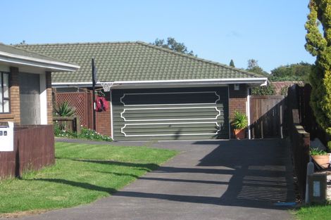 Photo of property in 11b Camden Place, Papatoetoe, Auckland, 2025