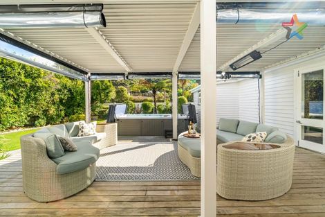 Photo of property in 10 Golf Road, Manor Park, Lower Hutt, 5019