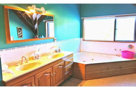 Photo of property in 121 Clyde Road, Wairoa, 4108