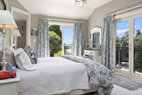 Photo of property in 1 Edgecumbe Road, Tauranga, 3110