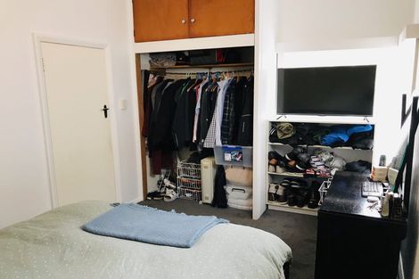 Photo of property in 16 Toru Street, Lyall Bay, Wellington, 6022