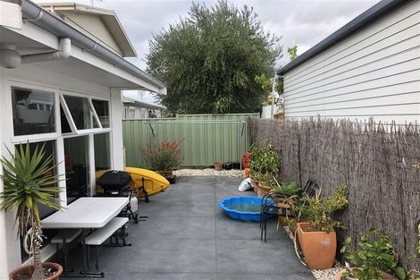 Photo of property in 3/11 Meeanee Quay, Westshore, Napier, 4110