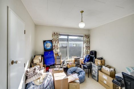 Photo of property in 24 Kent Terrace, Taradale, Napier, 4112