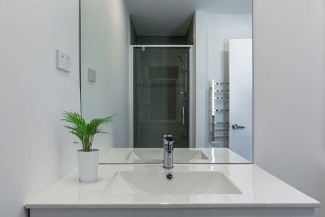 Photo of property in 14 Papai Lane, Massey, 0614