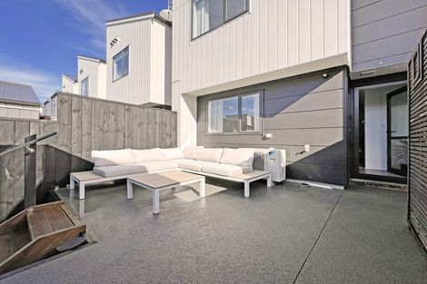 Photo of property in 25/1 Scott Road, Hobsonville, Auckland, 0616
