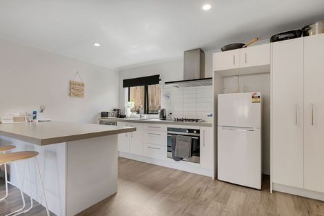 Photo of property in 9u8 Surrey Street, Tawa, Wellington, 5028