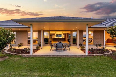 Photo of property in 1518 Old North Road, Helensville, 0875