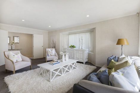 Photo of property in 9 Ballydonegan Rise, East Tamaki, Auckland, 2013