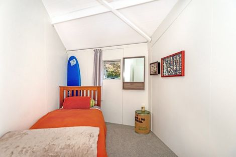 Photo of property in 86 Fortescue Street, Mahia, 4198