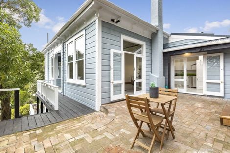 Photo of property in 60 Glenmore Street, Northland, Wellington, 6012